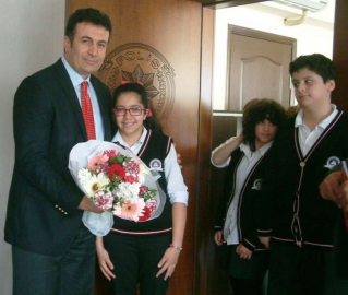 Atalar Koleji öğrencileri, Polis Teşkilatının 169. yılını kutladı.