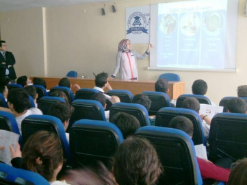 Atalar Koleji’nde Obezite anlatıldı.