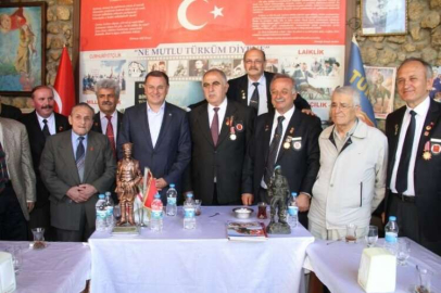 BAŞKAN SAVAŞ'TAN GAZİLERE ZİYARET