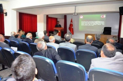 BELEN'DE İLÇE İDARE ŞUBE BAŞKANLARI VE MAHALLE MUHTARLARI TOPLANTISI DÜZENLENDİ