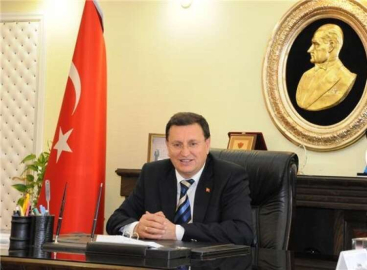 BAŞKAN SAVAŞ 1 MAYIS EMEK VE DAYANIŞMA GÜNÜ DOLAYISIYLA BİR MESAJ YAYIMLADI