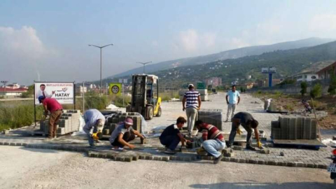 HBB’DEN OKUL YOLUNA PARKE ÇALIŞMASI 