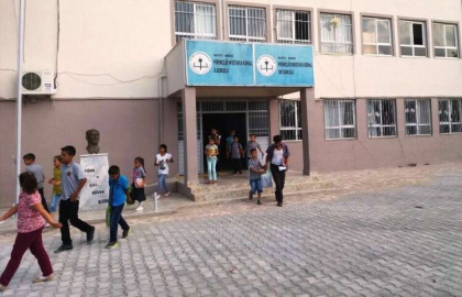 HBB’DEN PİRİNÇLİK MUSTAFA KEMAL İLKOKULU VE ORTAOKULU BAHÇESİNE PARKE