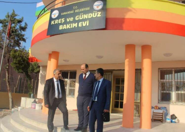 BAŞKAN NEHİR,SAMANDAĞ BELEDİYESİ KREŞ VE GÜNDÜZ BAKIMEVİNİ ZİYARET ETTİ 