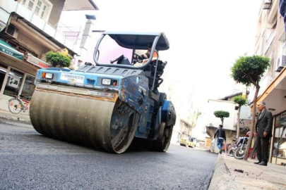 BAŞKAN SEYFİ DİNGİL: ASFALT ÇALIŞMALARIMIZ HIZLA DEVAM EDİYOR