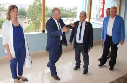 SAMANDAĞ HİZMET VAKFI DİL OKULU'NU TANITTI