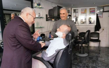 Belediye Başkan Adayı Fatih Tosyalı, Esnafla Kucaklaştı