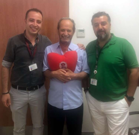 İÇ ORGANLARI TERS VE KALBİ SAĞ TARAFTA OLAN HASTAYA BYPASS 