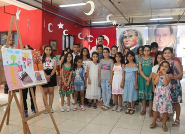 Çocuk Kursiyerler Resim Sergisi Düzenledi 
