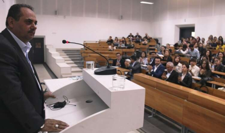 Özçelik-İş’ten Üyelerinin 800 Çocuğuna Burs