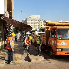 Kentteki Engelli Rampaları Yenileniyor