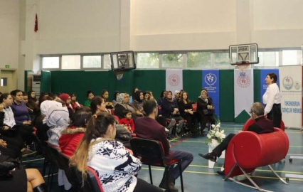 Engelli Aileleri İskenderun Gençlik Merkezinde Buluştu