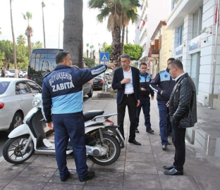 Büyükşehir'den İskenderun Sahilinde Kaldırım İşgaline Denetim