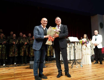 İzmir’de Medeniyetler Korosu Rüzgarı