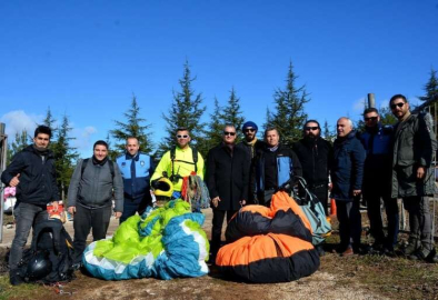 Yamaç Paraşütçüleri Şehitler için Amanos Dağları Semalarında