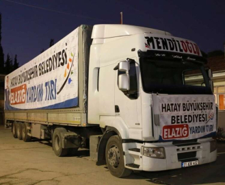 Büyükşehir Tır’ları Elazığ’a Doğru Yola Çıktı