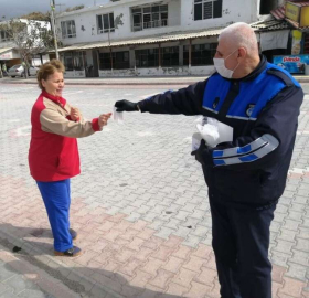 Samandağ Belediyesi Ücretsiz Maske Dağıtımına Başladı 