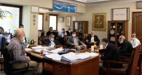 Başkan Tosyalı, Muhtarlarla Koronavirüs Toplantısı Gerçekleştirdi