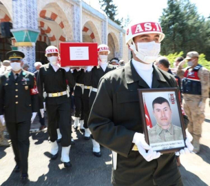 Şehidimizi Vatan Toprağına Emanet Ettik