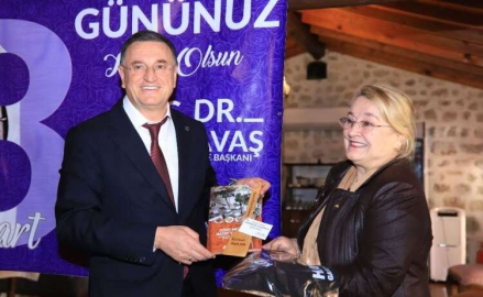 Başkan Savaş’tan 8 Mart’a Özel Anlamlı Buluşma 