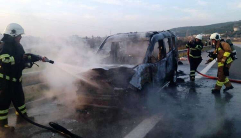 Seyir Halindeyken Yanan Araç Söndürüldü