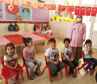 Belen Mesleki ve Teknik Anadolu Lisesi’nden Çocuklarımıza Bayram Hediyesi