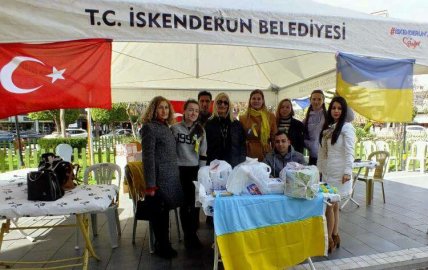 İskenderun'da Ukraynalılar İçin Başlatılan Yardım Kampanyasına Destek