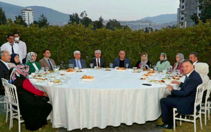 Şehit Aileleri ve Gaziler Onuruna İftar Yemeği Düzenlendi