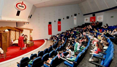 OYAK’ın Maden Metalürji'den  minik sanatseverlere çocuk tiyatrosu şenliği 