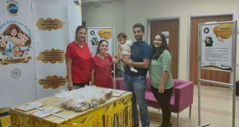 İlk Altı Ay Sadece Anne Sütü!