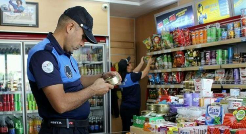 Zabıta Ekipleri Halk Sağlığı İçin Denetimlerine Devam Ediyor