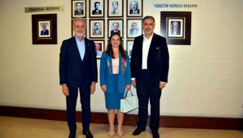 Seval Kirmit Yazar ve eşi Emir Selim Yazar İTSO’yu Ziyaret Etti