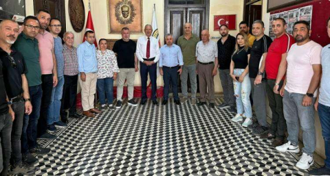 Eczane Teknisyenlerinden İGC’ye 60. Yıl kutlama ziyareti