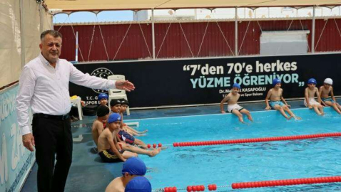 REYHANLI’DA YÜZME BİLMEYEN KALMIYOR