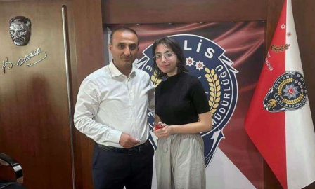 Emniyet Müdürü Güneş LGS Şampiyonu Öğrenci Bönceoğlu’nu Tebrik Etti