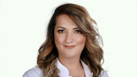 İLK ALTI AY ANNE SÜTÜNÜ ÖNERİYORUZ