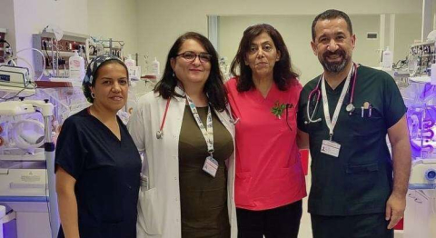 38 HAFTALIK BEBEK YAŞAM MÜCADELESİNİ KAZANDI