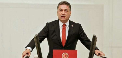 Mullaoğlu, “Deprem bölgelerindeki kiracıların da barınma sorununa çözüm üretilmelidir.”