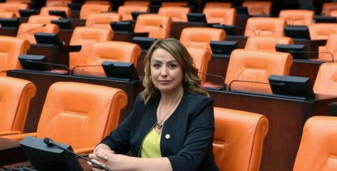 YILDIRIM-KARA: ÖĞRETMENLERİMİZ HAYATA TUTUNMAK İSTİYOR