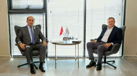 USİAD, 8.Uluslararası Yatırım ve Ticaret Zirvesi'nin Mersin İle Hatay'ın Ev Sahipliğinde Yapılacağını Açıkladı