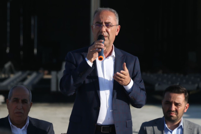 Yapar, gençlerin sorunlarını dinledi