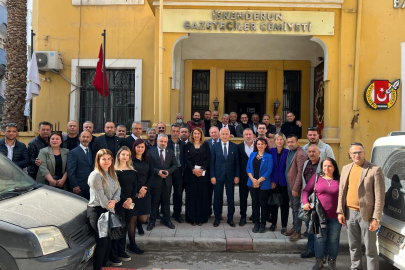Duduoğlu, İskenderun Gazeteciler Cemiyetini ziyaret etti.