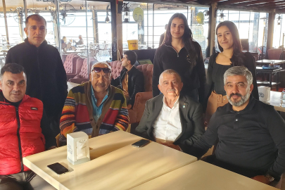 Nazmi Ceylan'dan Emirgan Bulvar Kafe'ye Sürpriz Ziyaret