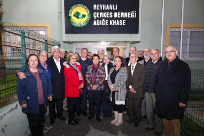 BAŞKAN SAVAŞ REYHANLI’DA ÇERKEZ DERNEĞİNDE VATANDAŞLARLA BULUŞTU