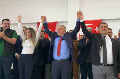 DENİZCİLER MAHALLESİNDE NAZMİ CEYLAN'DAN GÖVDE GÖSTERİSİ...