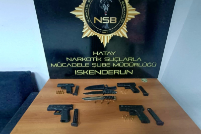 İskenderun'da 4 ruhsatsız tabanca ele geçirildi