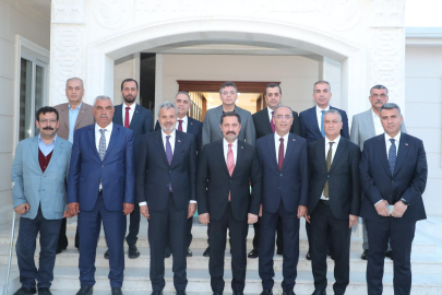 “HATAY’I EL BİRLİĞİYLE AYAĞA KALDIRACAĞIZ”