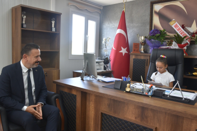 23 NİSAN’DA KOLTUK NİL DENİZ BAŞKAN’IN
