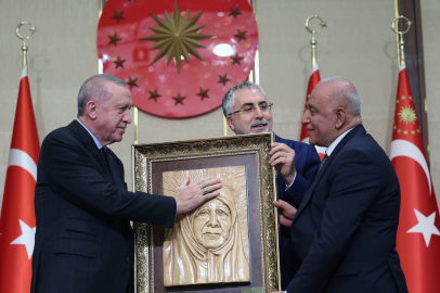 Behzat Böke’den Cumhurbaşkanı Erdoğan’a Ahşap Oyma Sanatıyla Portre