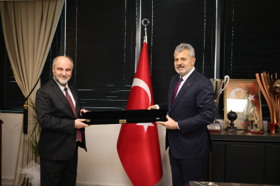 BAŞKAN ÖNTÜRK, ŞAM BÜYÜKELÇİSİ BURHAN KÖROĞLU’NU AĞIRLADI